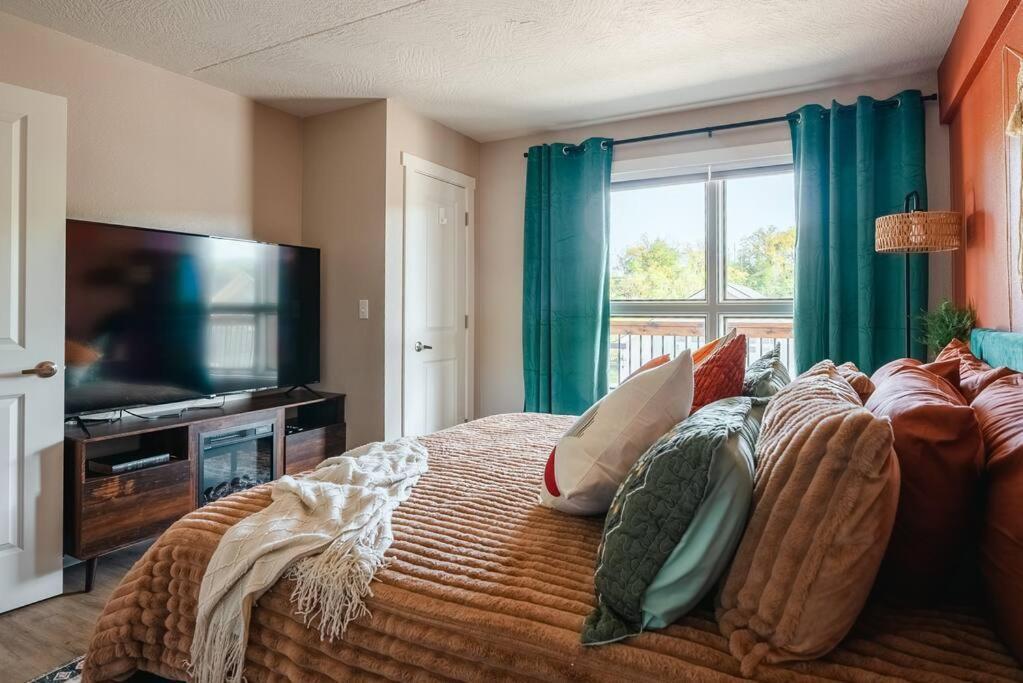 Pet Friendly Boho Condo With Pool--Fitness Center--Next To The Branson Landing--Close To Convention Center And Kanakuk Buitenkant foto
