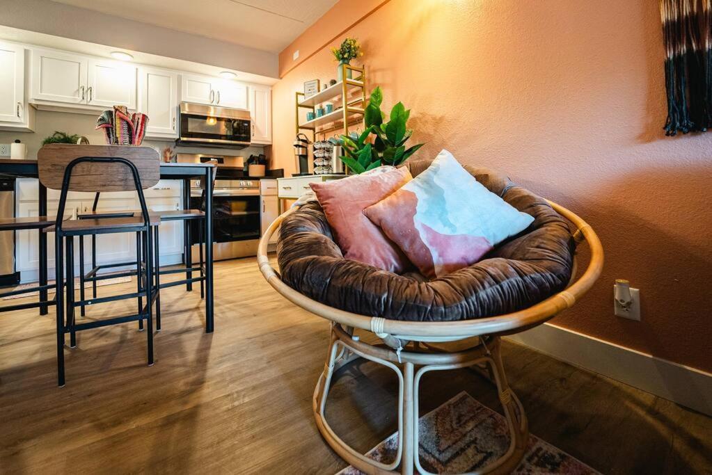 Pet Friendly Boho Condo With Pool--Fitness Center--Next To The Branson Landing--Close To Convention Center And Kanakuk Buitenkant foto