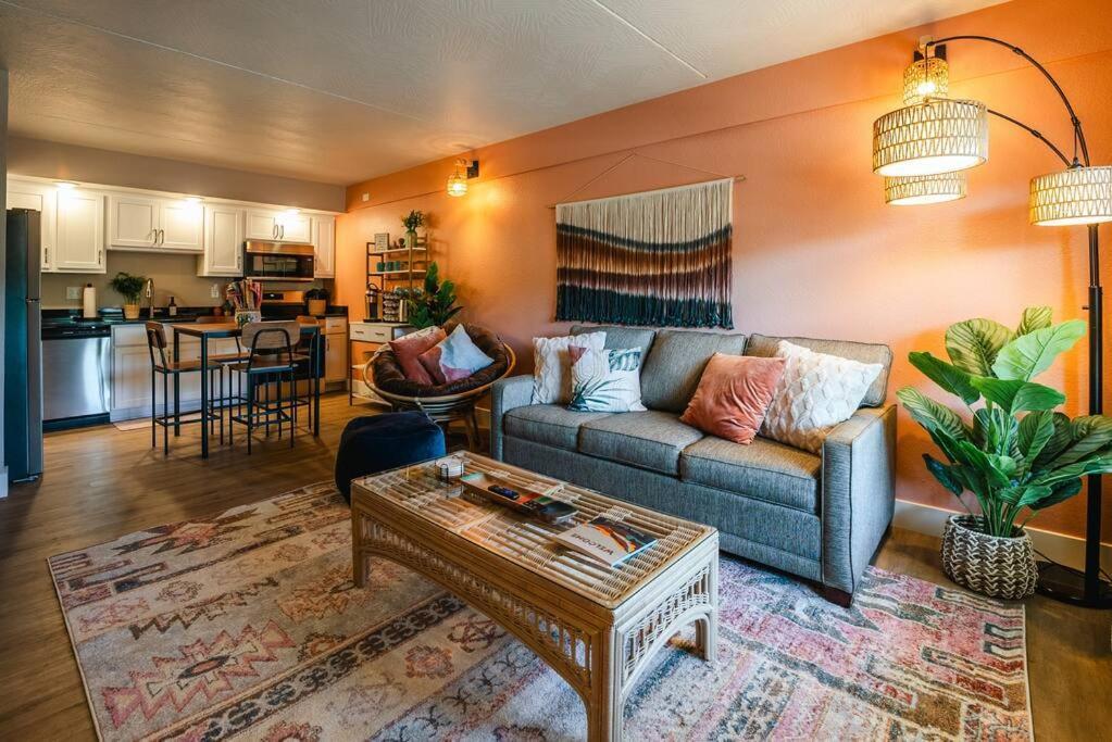 Pet Friendly Boho Condo With Pool--Fitness Center--Next To The Branson Landing--Close To Convention Center And Kanakuk Buitenkant foto