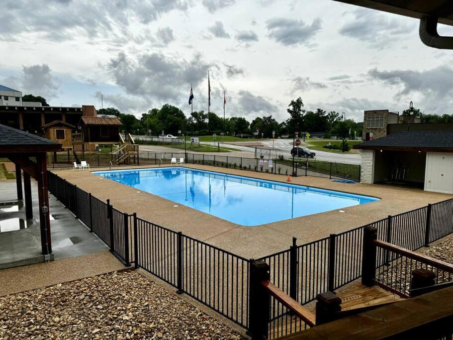 Pet Friendly Boho Condo With Pool--Fitness Center--Next To The Branson Landing--Close To Convention Center And Kanakuk Buitenkant foto